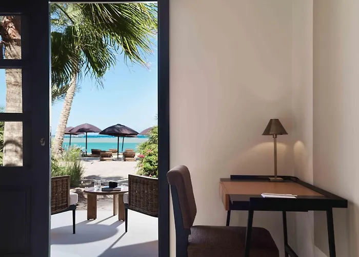 Premium Beachfront Room